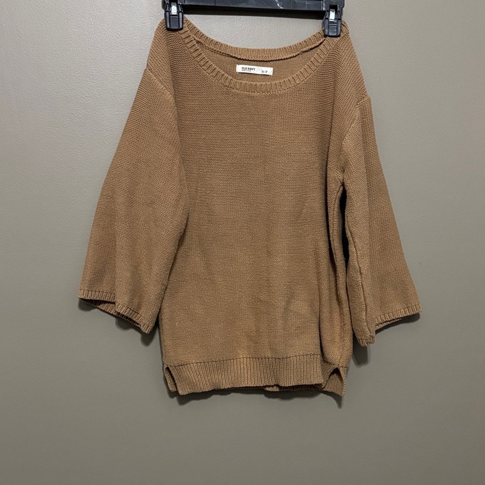 Old Navy Women's Tan Crew Neck Sweater